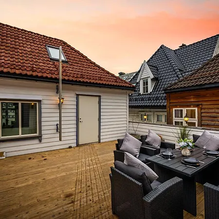 - 201 Διαμέρισμα